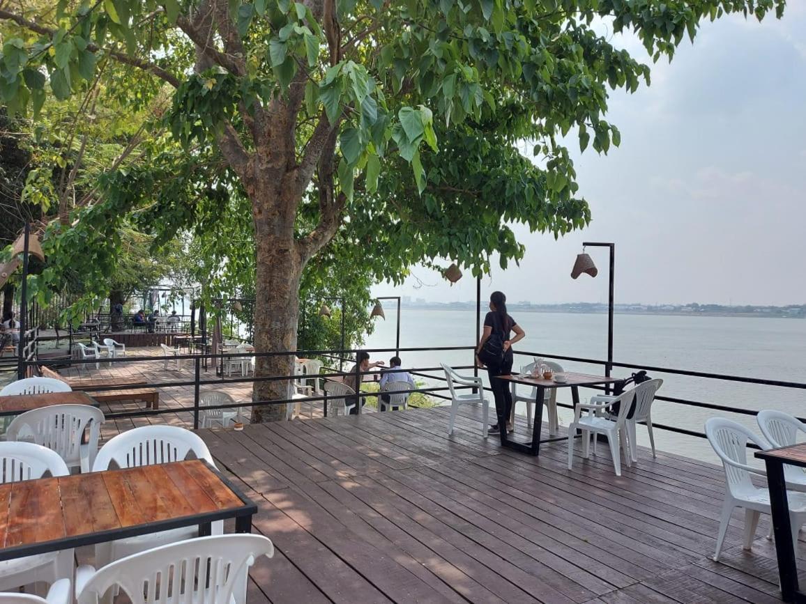 Pilgrim'S Kitchen & Inn Savannakhet Exteriér fotografie